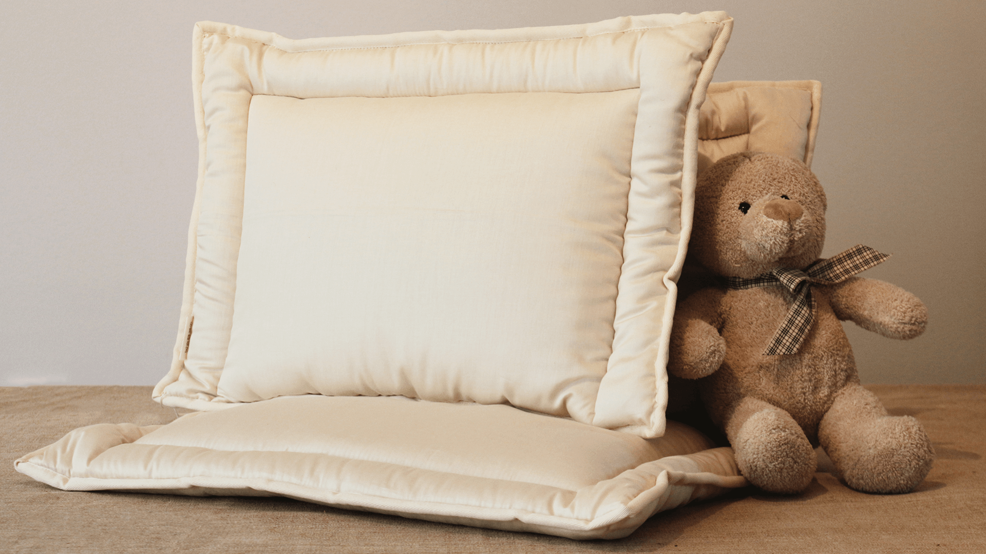 baby bedding pillow