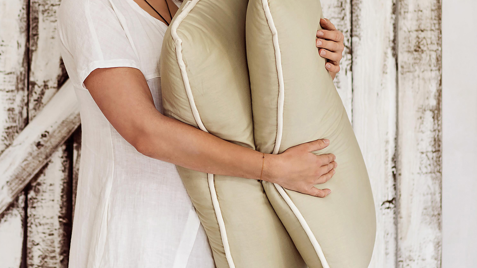 pillow PaleOlive 2b